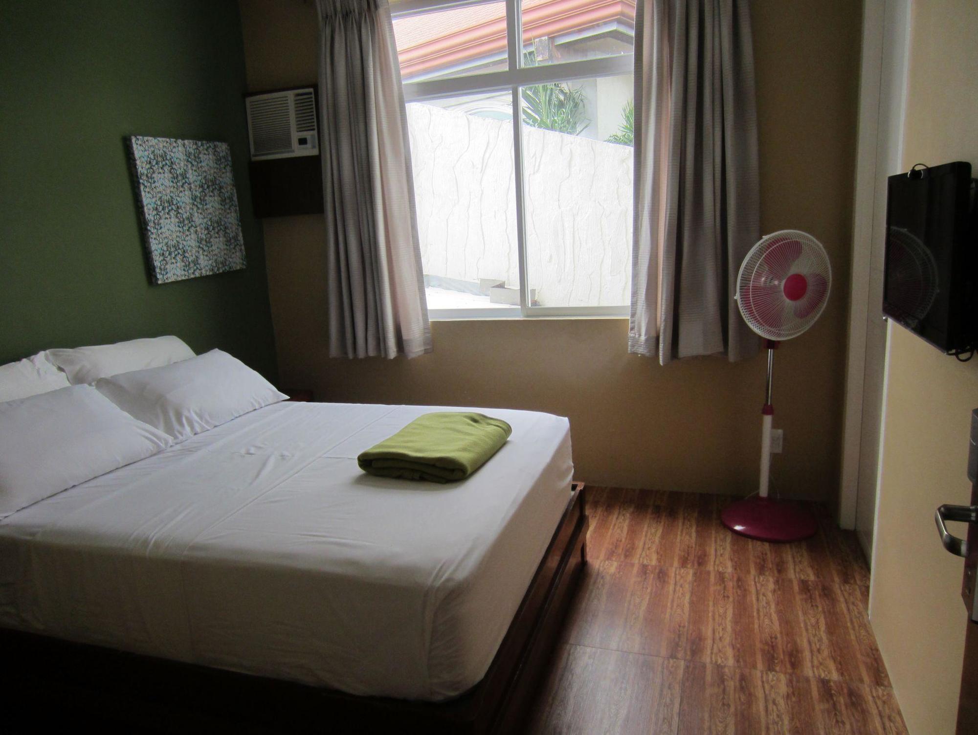 Purple Tree Bed & Breakfast Paranaque City Eksteriør bilde